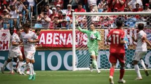 Read more about the article Benfica quật ngã Bayern, giành ngôi đầu bảng C Club World Cup