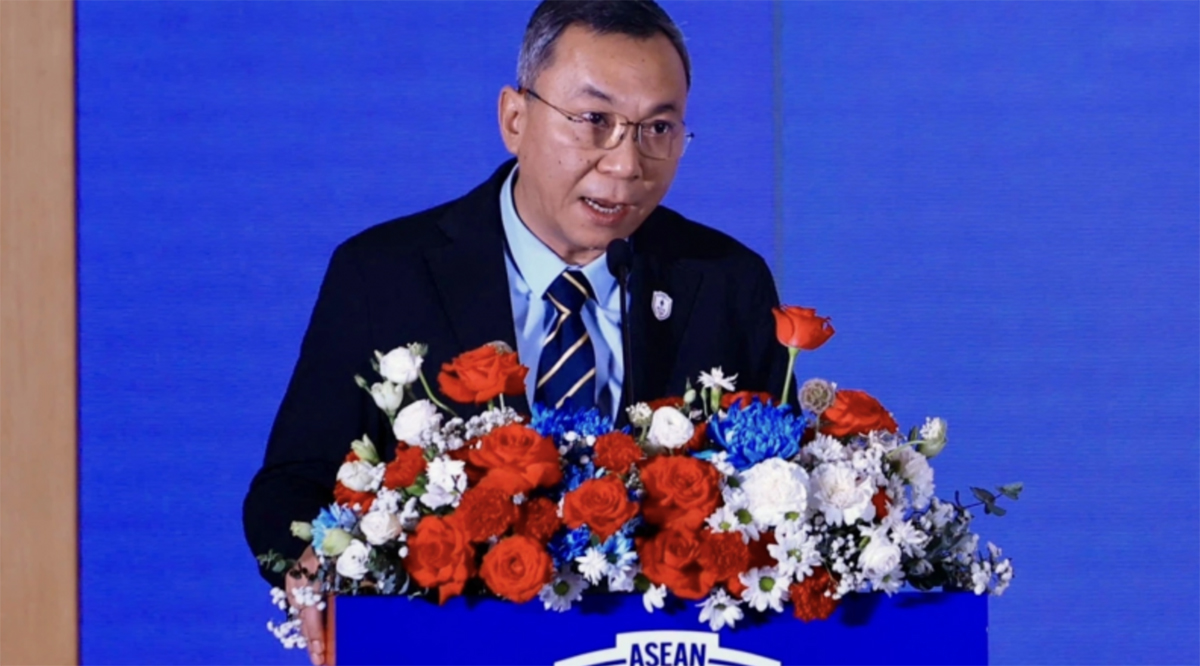Read more about the article Chủ tịch VFF: ‘Việt Nam không thể nhập tịch ồ ạt như Malaysia, Indonesia’