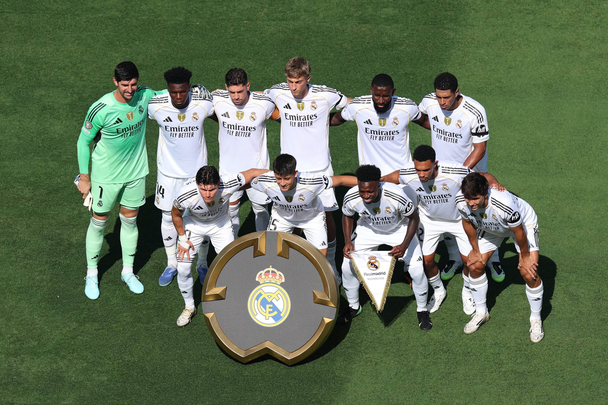 Read more about the article Real Madrid – Câu lạc bộ bóng đá vĩ đại nhất La Liga