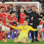 Thủ môn Benfica Anatoliy Trubin ghi bàn phút 90+8 – Real Madrid rơi khỏi top 8 Champions League
