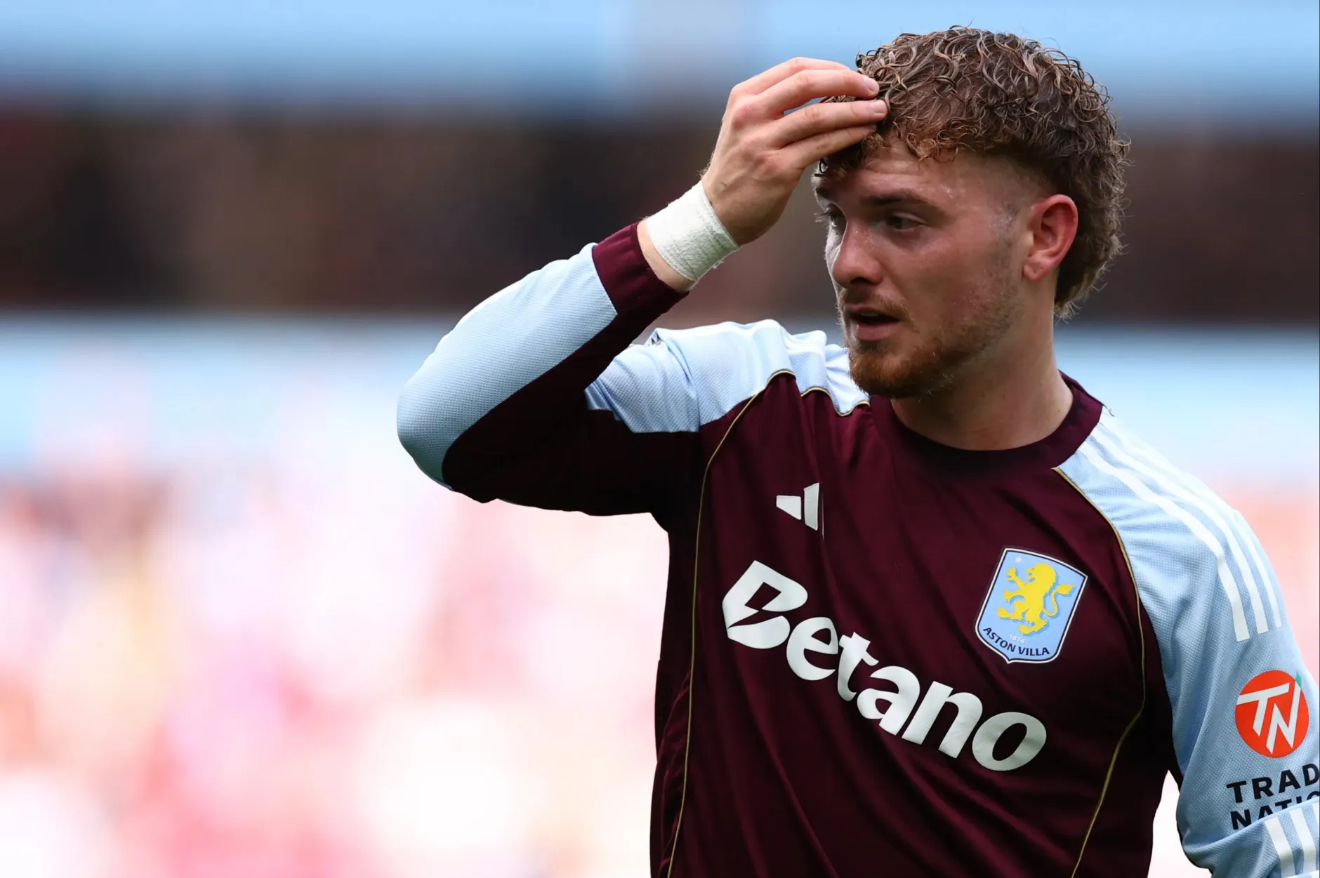 Read more about the article Harvey Elliott lâm nguy tại Aston Villa: Liverpool tính sửa điều khoản mua đứt 35 triệu bảng