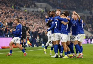 Read more about the article Sai lầm của Rosenior đẩy Chelsea vào khủng hoảng