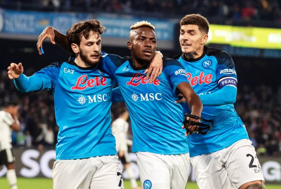 Napoli trong trận đấu Serie A Viva88VIP