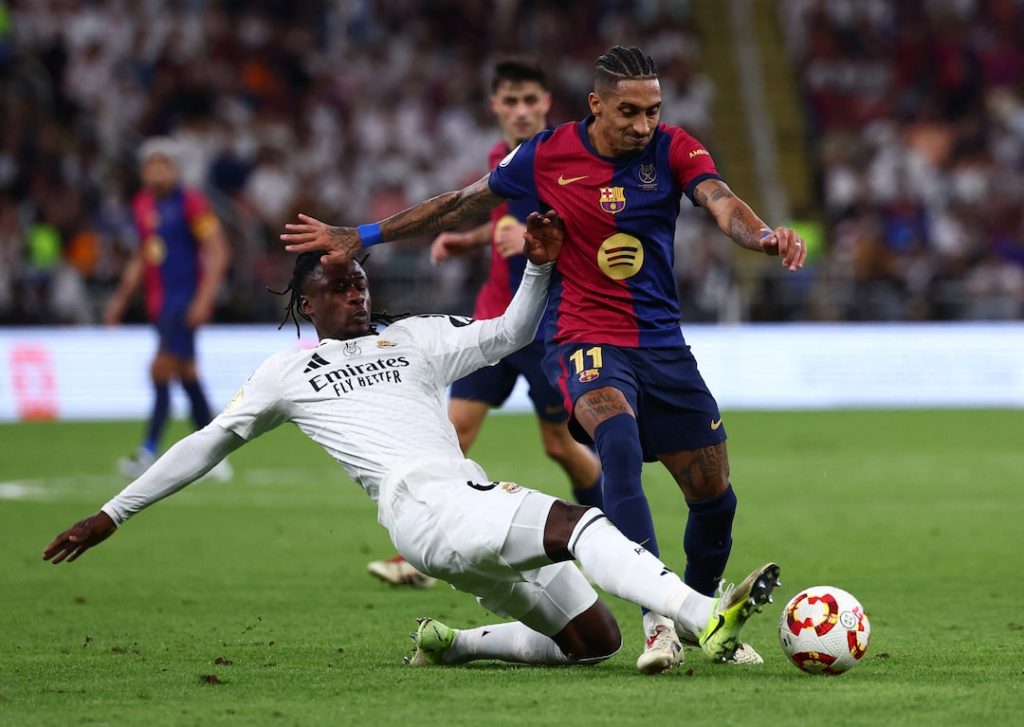 Khoảnh khắc thi đấu trong trận El Clasico tại giải La Liga.
Viva88VIP