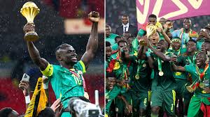 Senegal vẫn diễu hành ăn mừng cúp Afcon mặc tranh cãi
